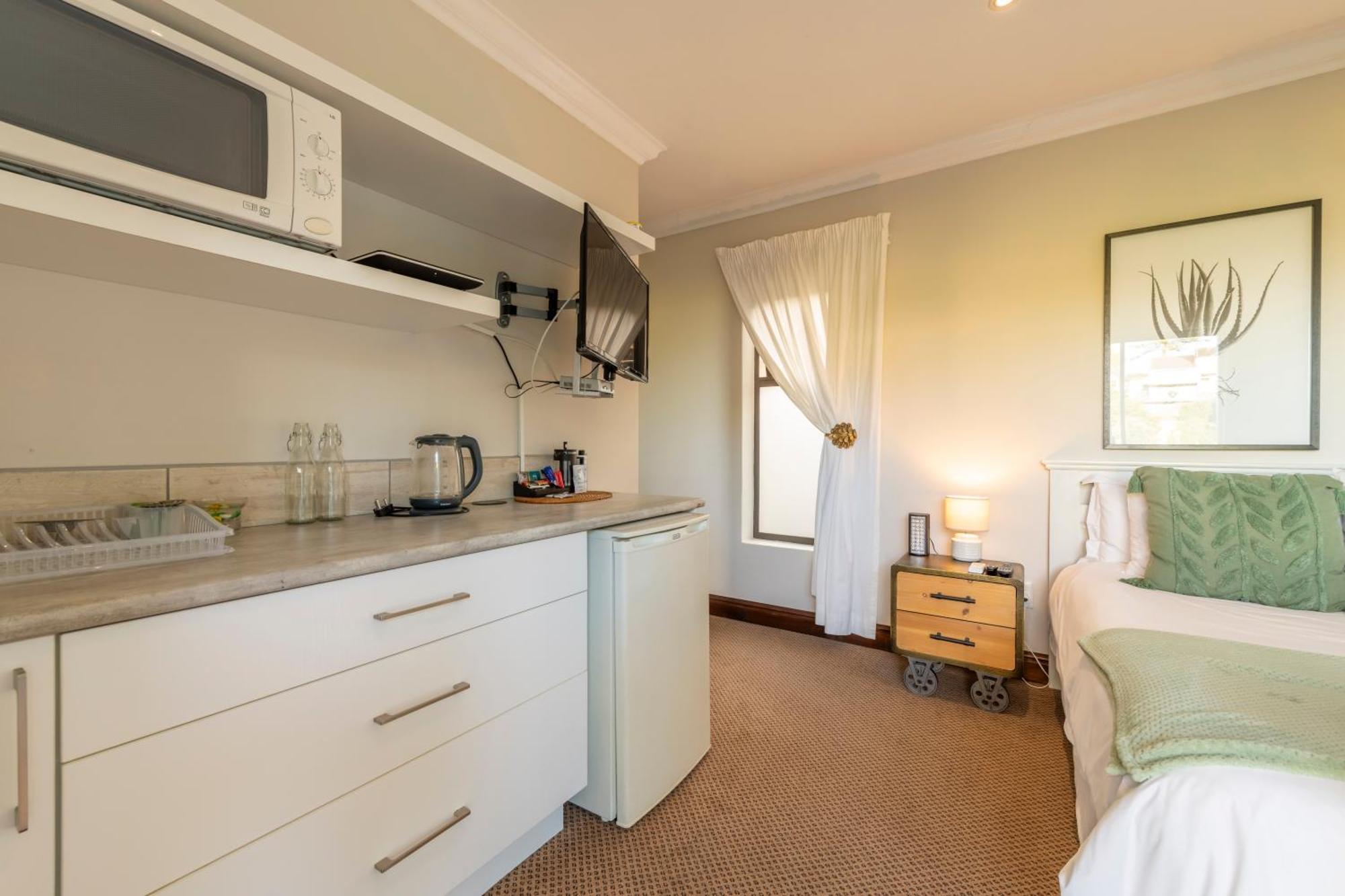 6 On Protea Bed & Breakfast Knysna Dış mekan fotoğraf